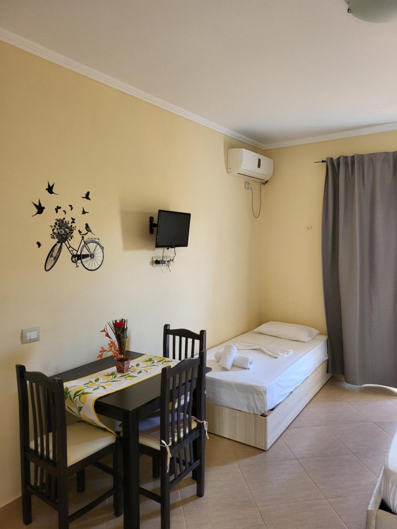 Apartments Jay Ksamil Exterior photo